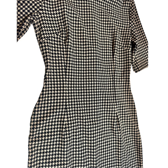 Black and Nude Houndstooth Dress with Belt Size M - Picture 16 of 16